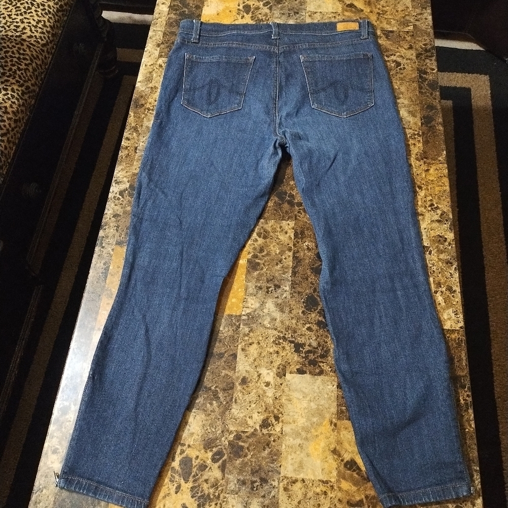 2 Pairs - Level 99 Jeans - Picture 13 of 16